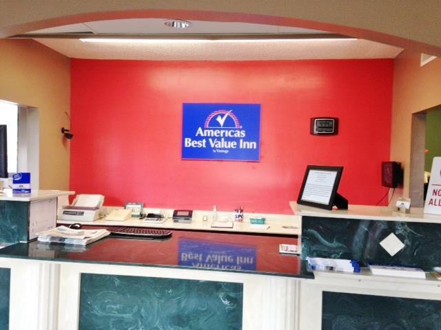 Americas Best Value Inn Byram Dalaman gambar